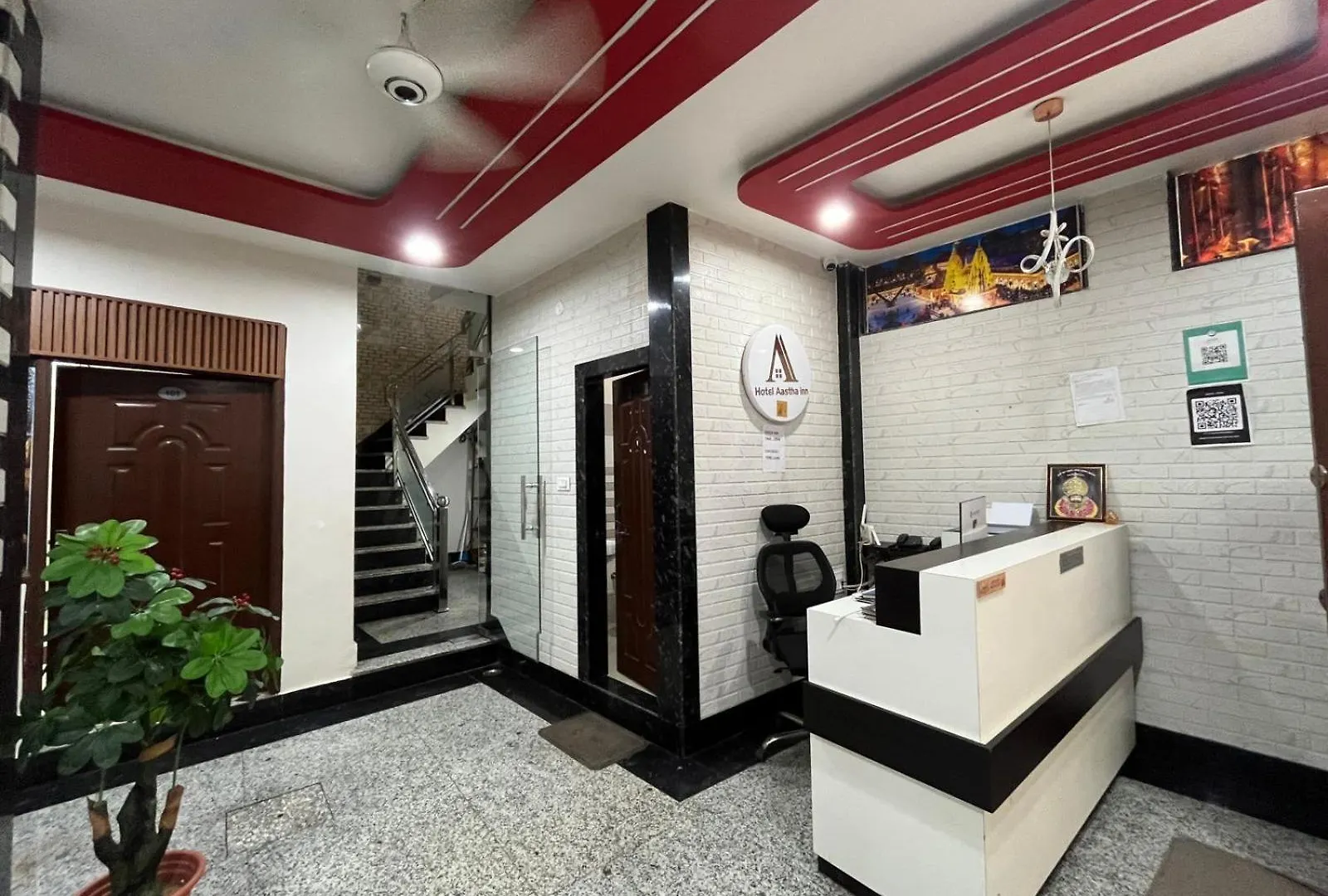 Hotel Aastha International Varanasi
